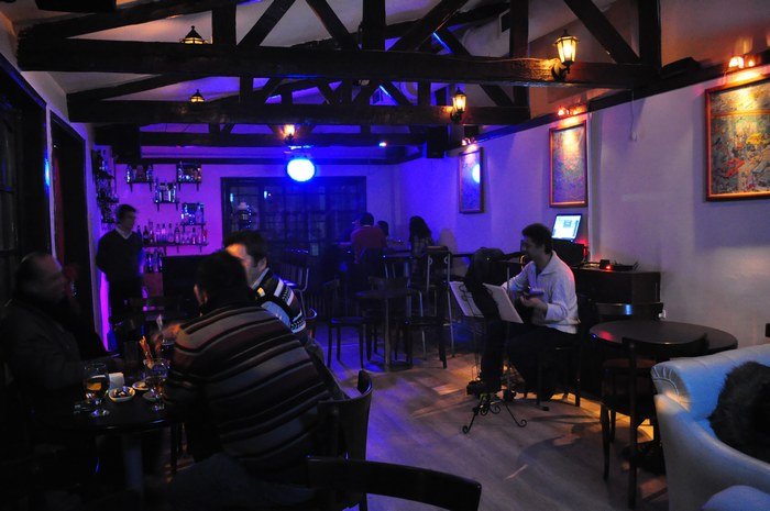 Antik Bar